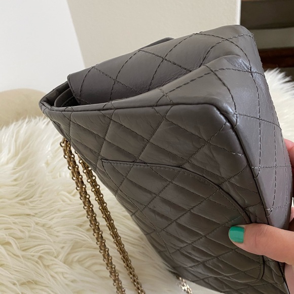 💓Sold💓Chanel Quilted Leather Reissue 2.55 - Picture 13 of 16